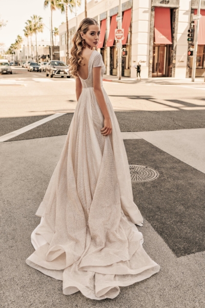 suknia-slubna-blyszczaca-glamour-2021-Drew (2)